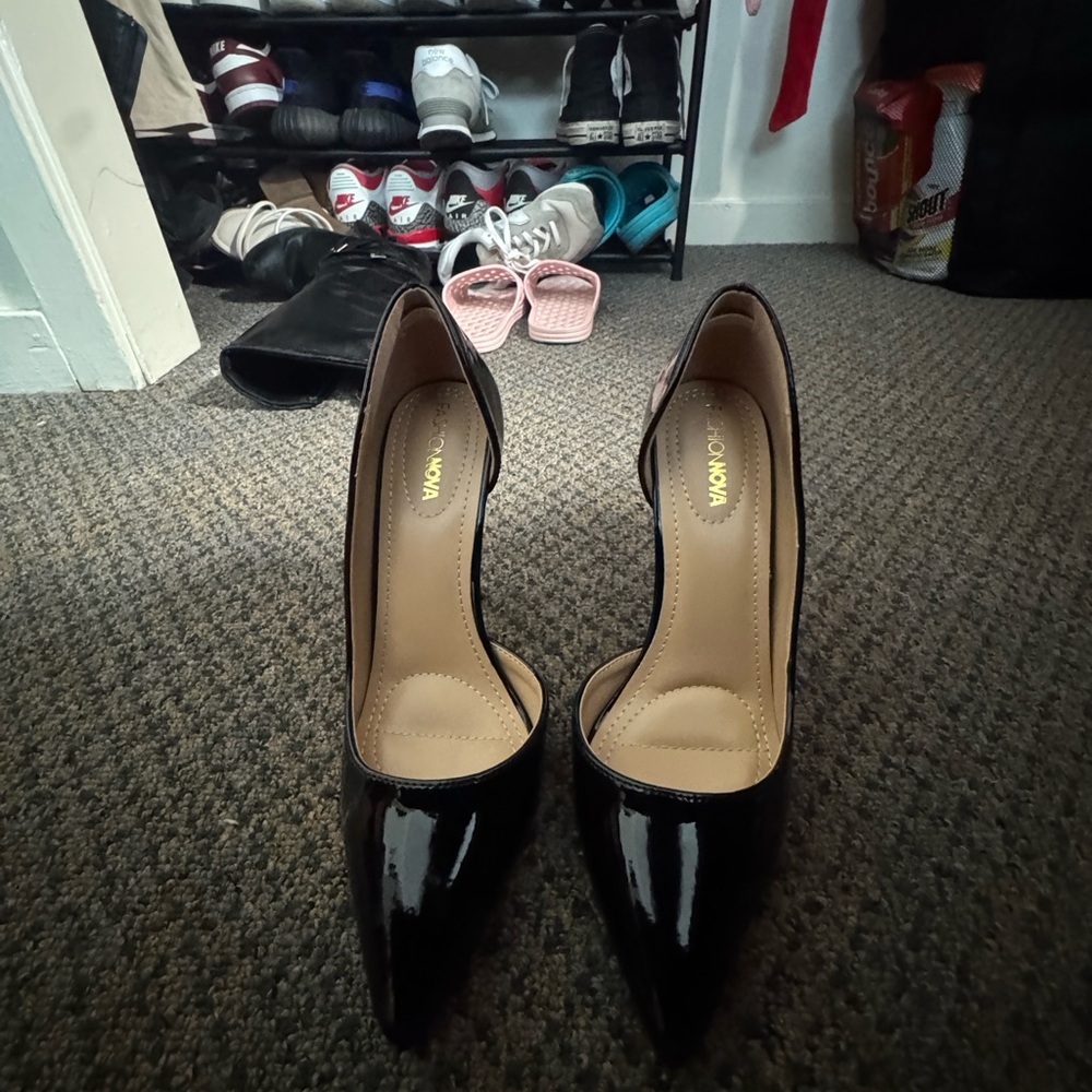 Never Wrong Pumps - Black